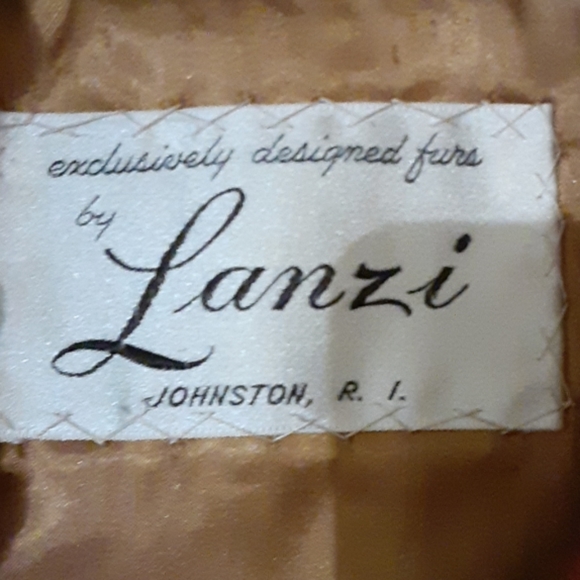 Womens vintage fur coat - Picture 2 of 2